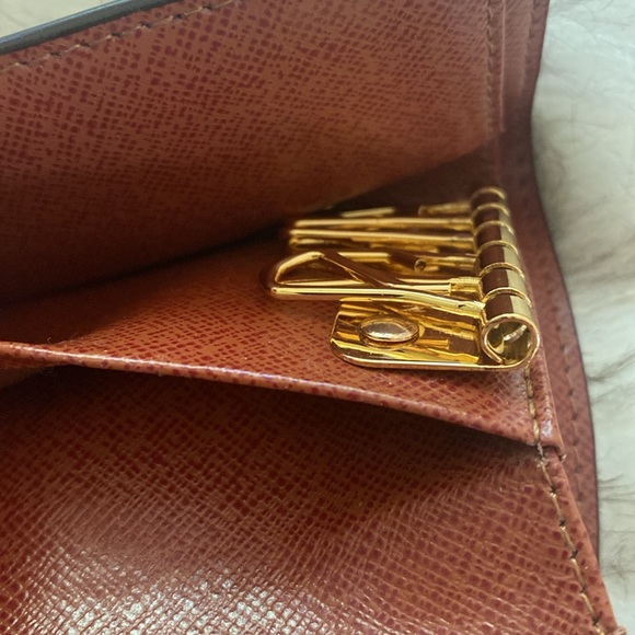 ✔️LOUIS VUITTON Vintage Monogram Key Holder - Picture 7 of 13